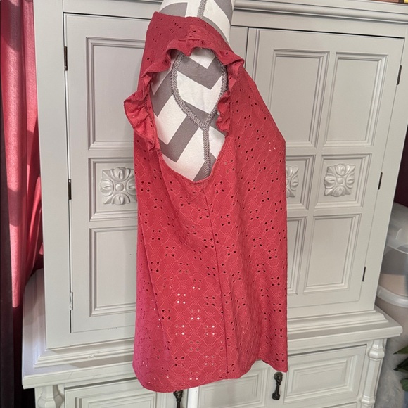 Mauve Top with Short Ruffled Sleeves by Perception Concept Size Large - Picture 5 of 8